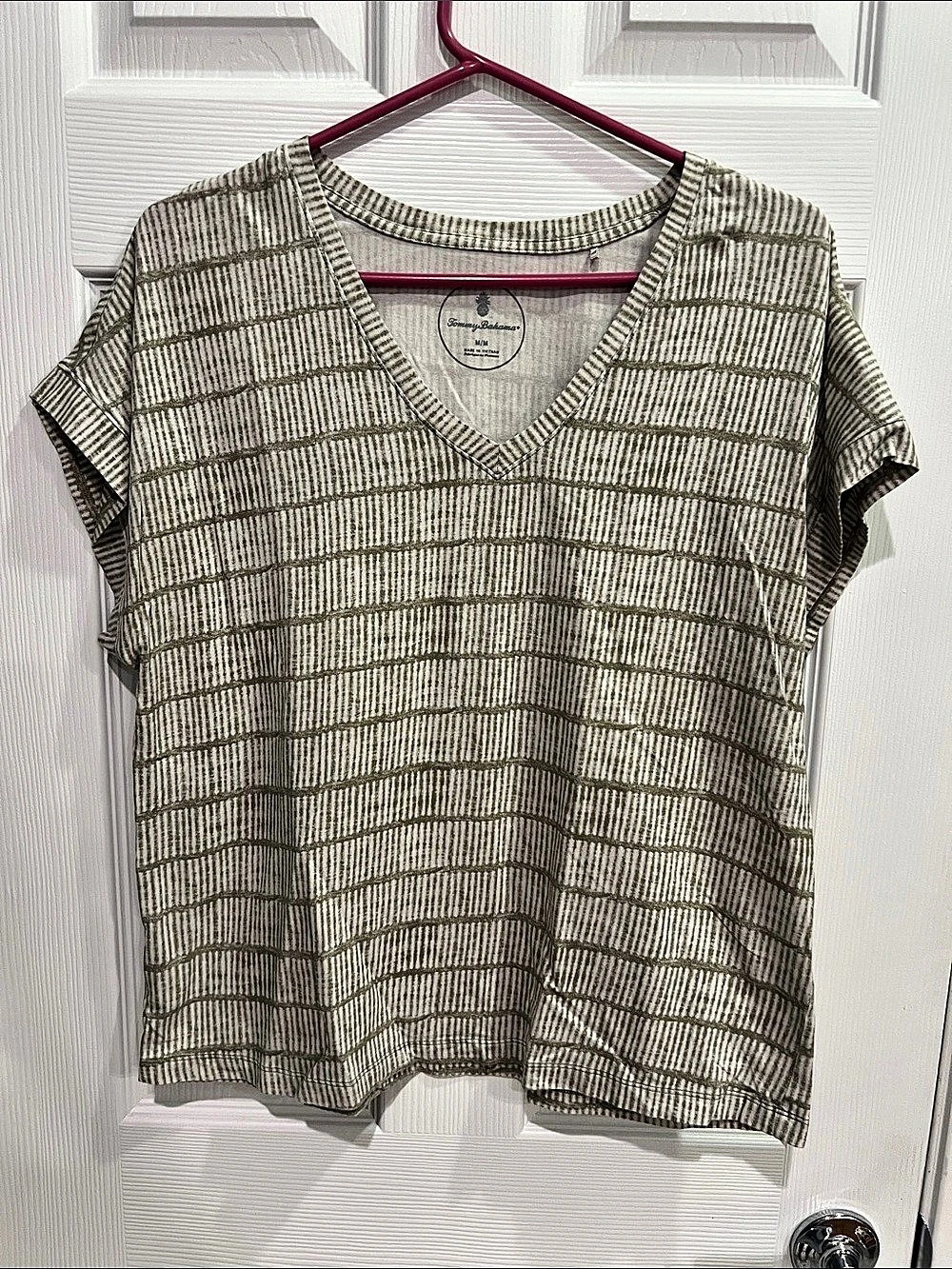 Tommy Bahama Striped V-Neck Top in Green & White Size Medium Like New